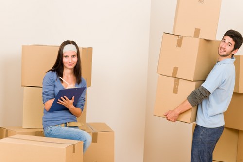 Local Hackney removal van service for home and office relocations